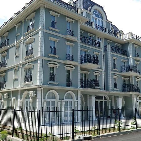 阳光海滩Riverside Vip Аpartments公寓式酒店 外观 照片