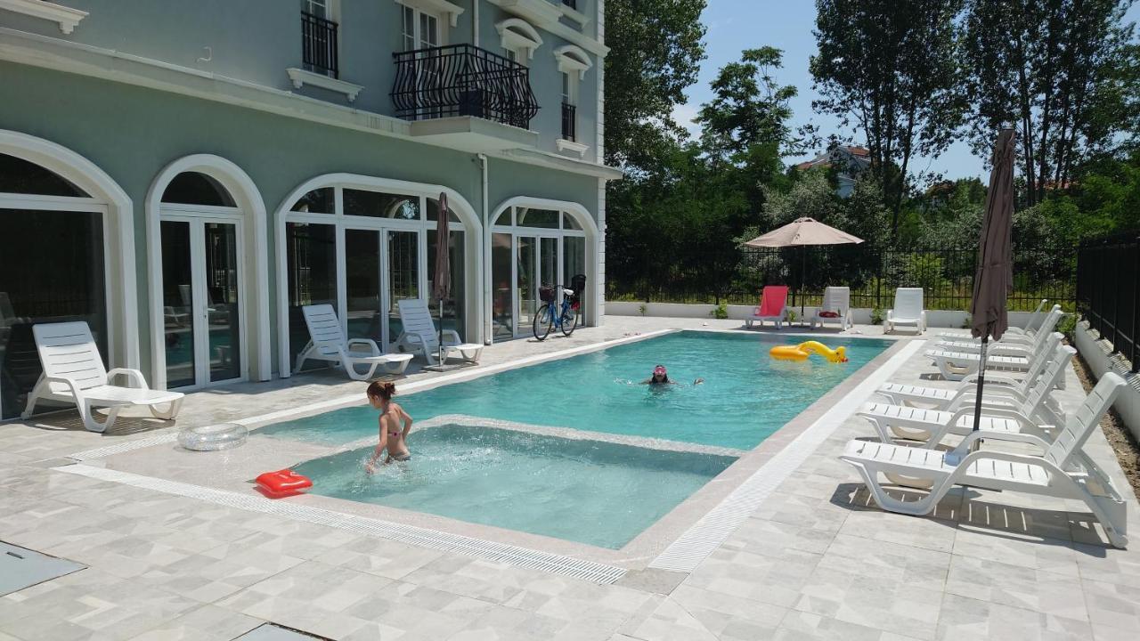 阳光海滩Riverside Vip Аpartments公寓式酒店 外观 照片