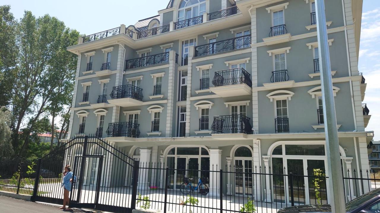阳光海滩Riverside Vip Аpartments公寓式酒店 外观 照片